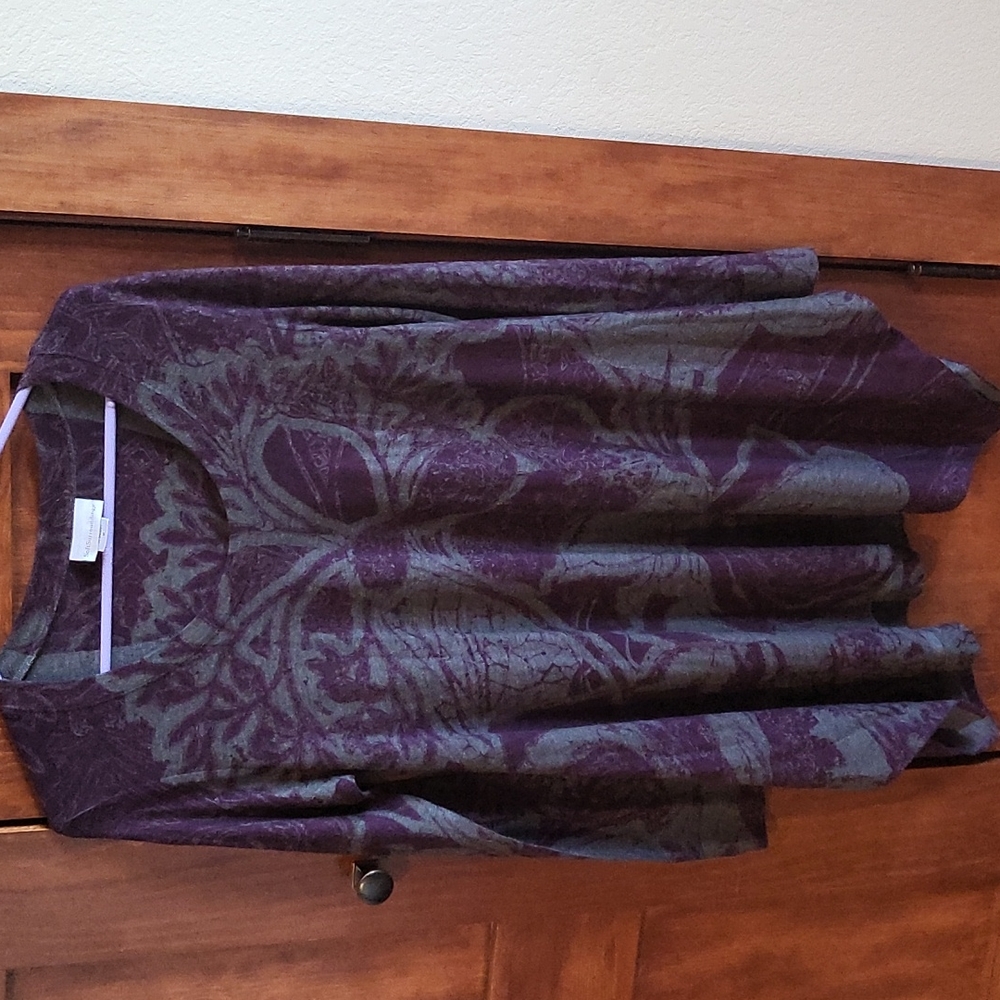 Soft surroundings medium long sleeve asymmetrical hem knit tunic burgundy floral